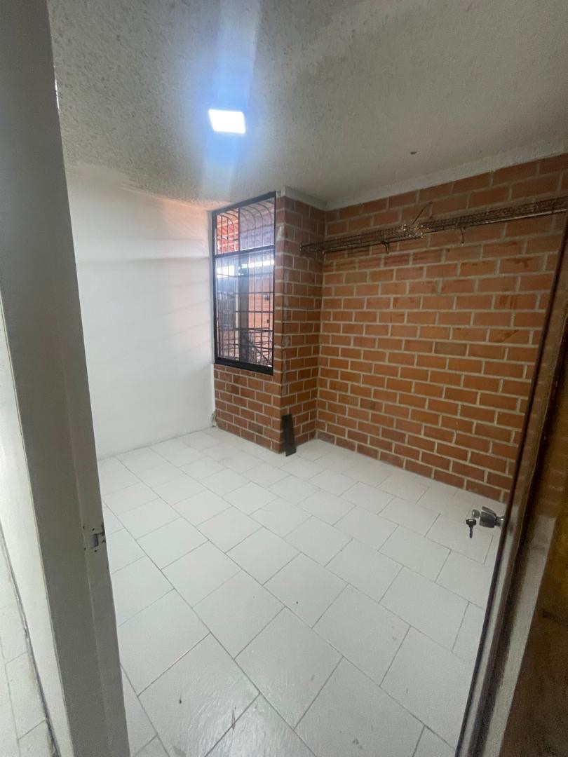 Apartamento Parte Baja de Nueva Casarapa. Guarenas .Venezuela    (Y) · $ 42.500 · Thays León  | Asesora Inmobiliaria 12