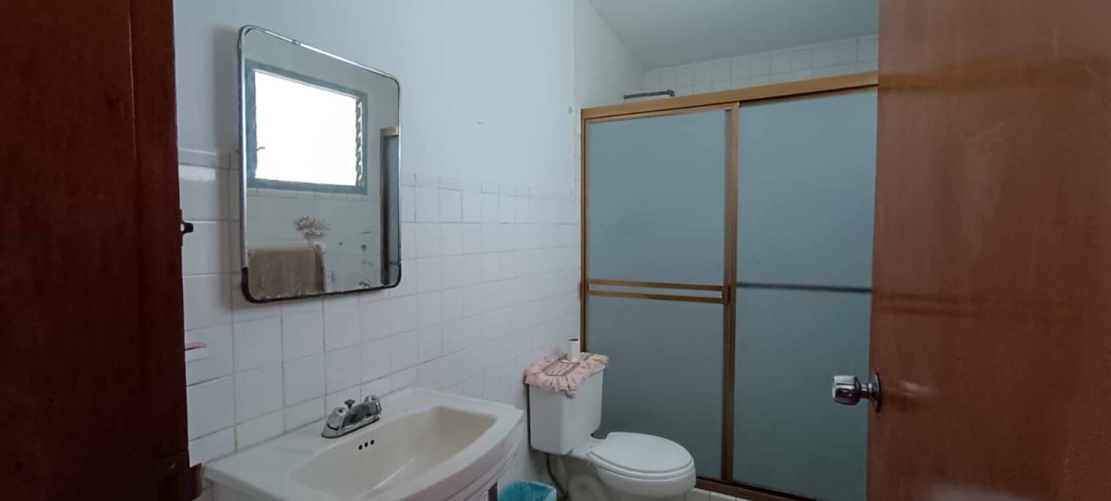 Quinta en Urb. Santa María Sur . de la ciudad de Mérida.   Venezuela   M-723 · $ 160.000 · Thays León  | Asesora Inmobiliaria 10