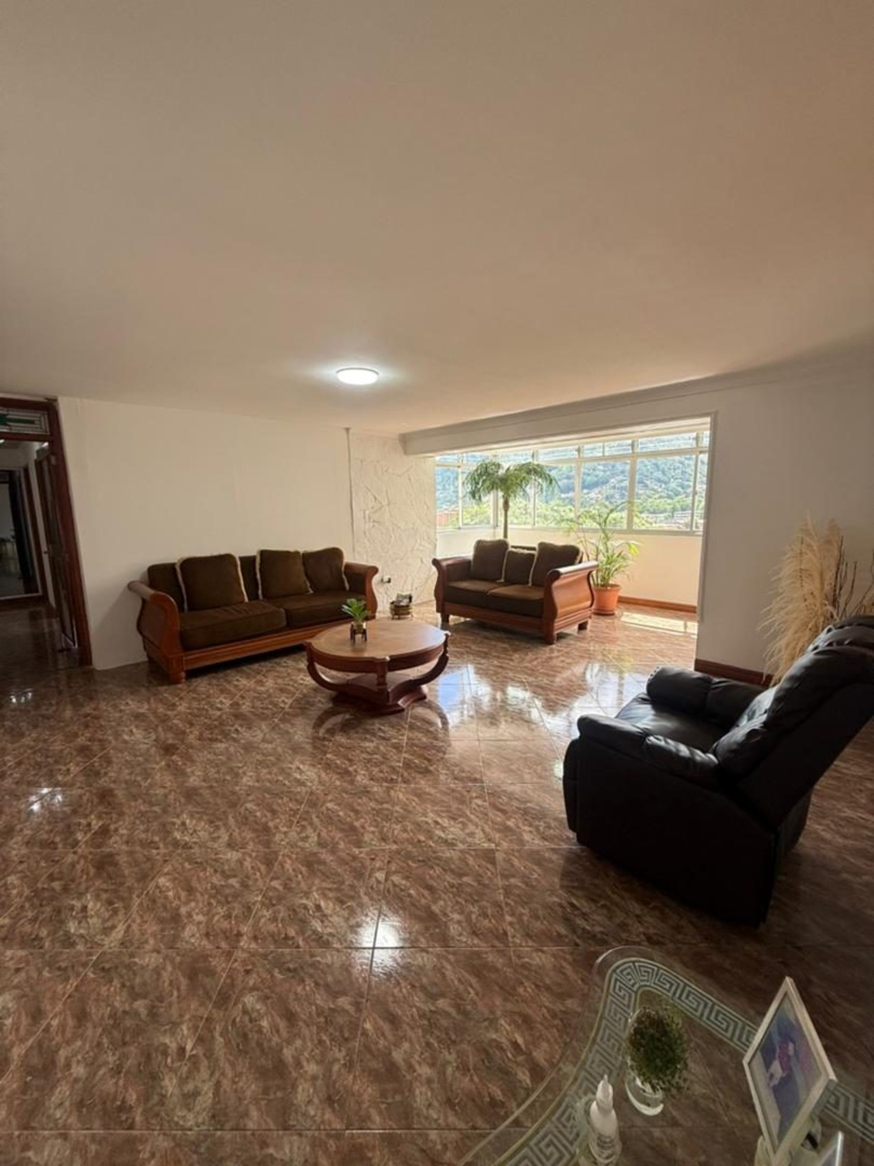 Apartamento. Conjunto Residencial La Florida. Mérida. Venezuela · $ 140.000 · Thays León  | Asesora Inmobiliaria 4