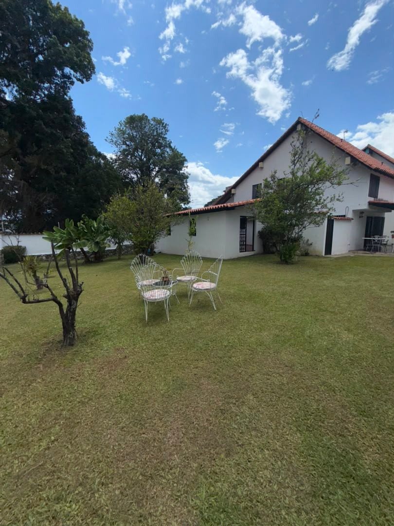 Exclusiva Quinta en Venta | Urb. Las Tapias, Mérida. Vzla. M-80 · $ 165.000 · Thays León | Asesora Inmobiliaria 1