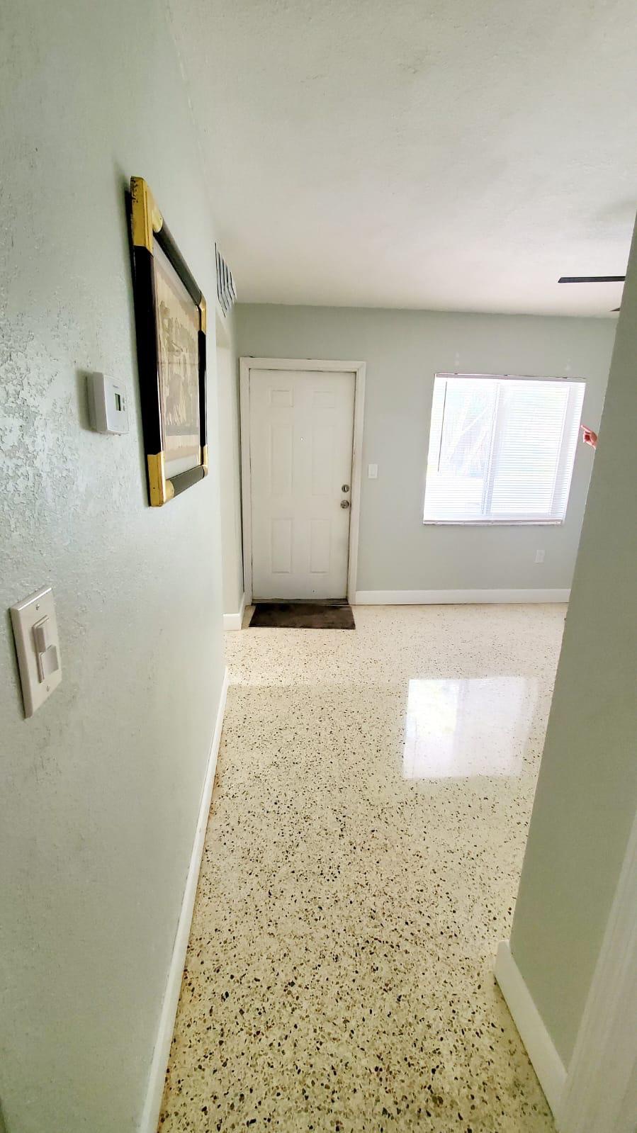 Oportunidad única, Apartamento 2h 1b 1p en La Pequeña Habana · $ 1.975 · Thays León | Asesora Inmobiliaria 22