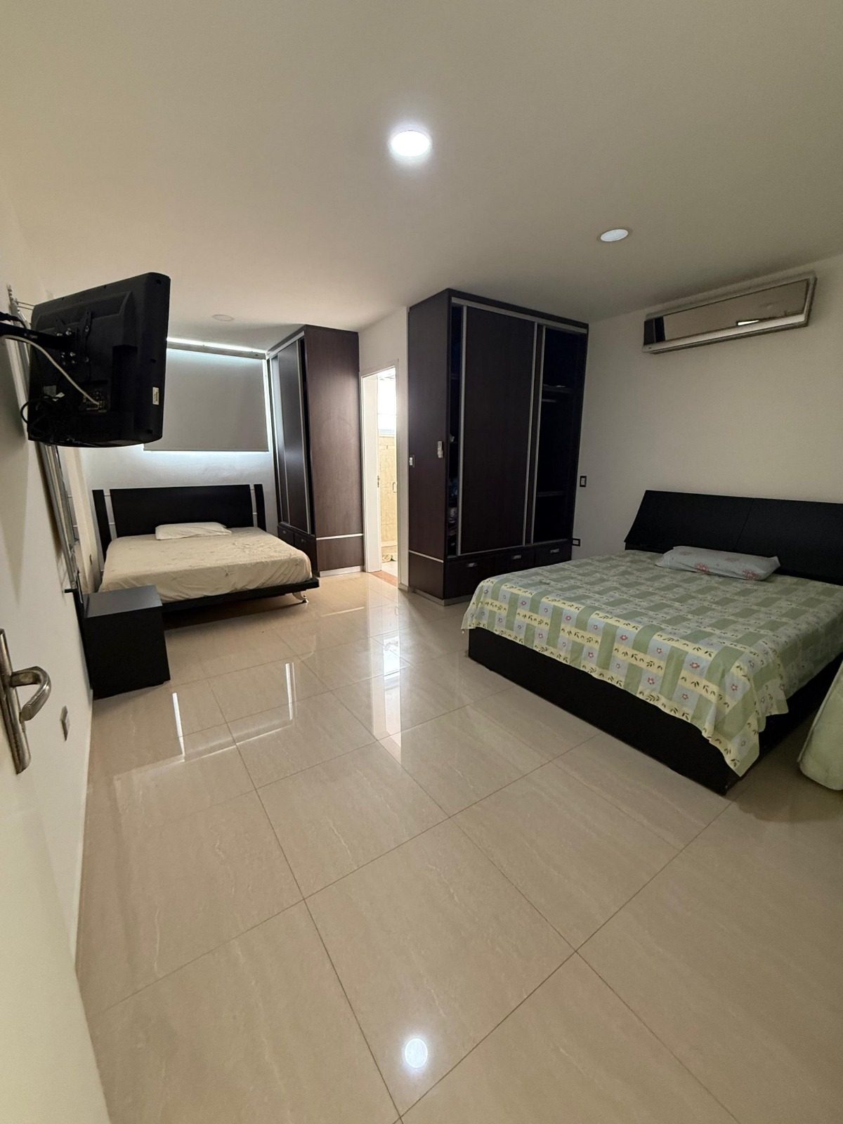 Exclusiva Casa Quinta de Lujo con Cine, Piscina y Gimnasio en Alto Chama, Mérida. Venezuela. M-101 · $ 680.000 · Thays León | Asesora Inmobiliaria 29