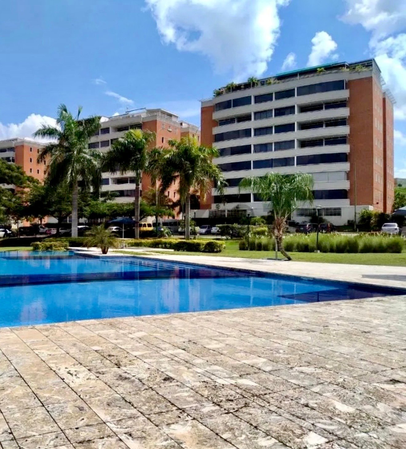Buenaventura Suites/ Penthouse a estrenar. Guarenas. Venezuela. · $ 140.000 · Thays León | Asesora Inmobiliaria 35