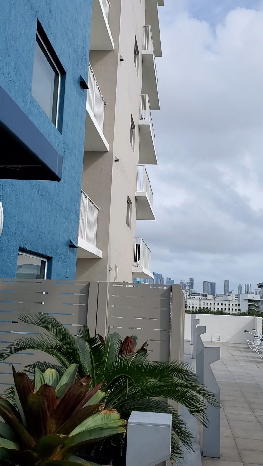 Rento Apartamento de 1h.1b.1p en La Pequeña Habana. Precio Especial. 33125 · $ 2.175 · Thays León | Asesora Inmobiliaria 13