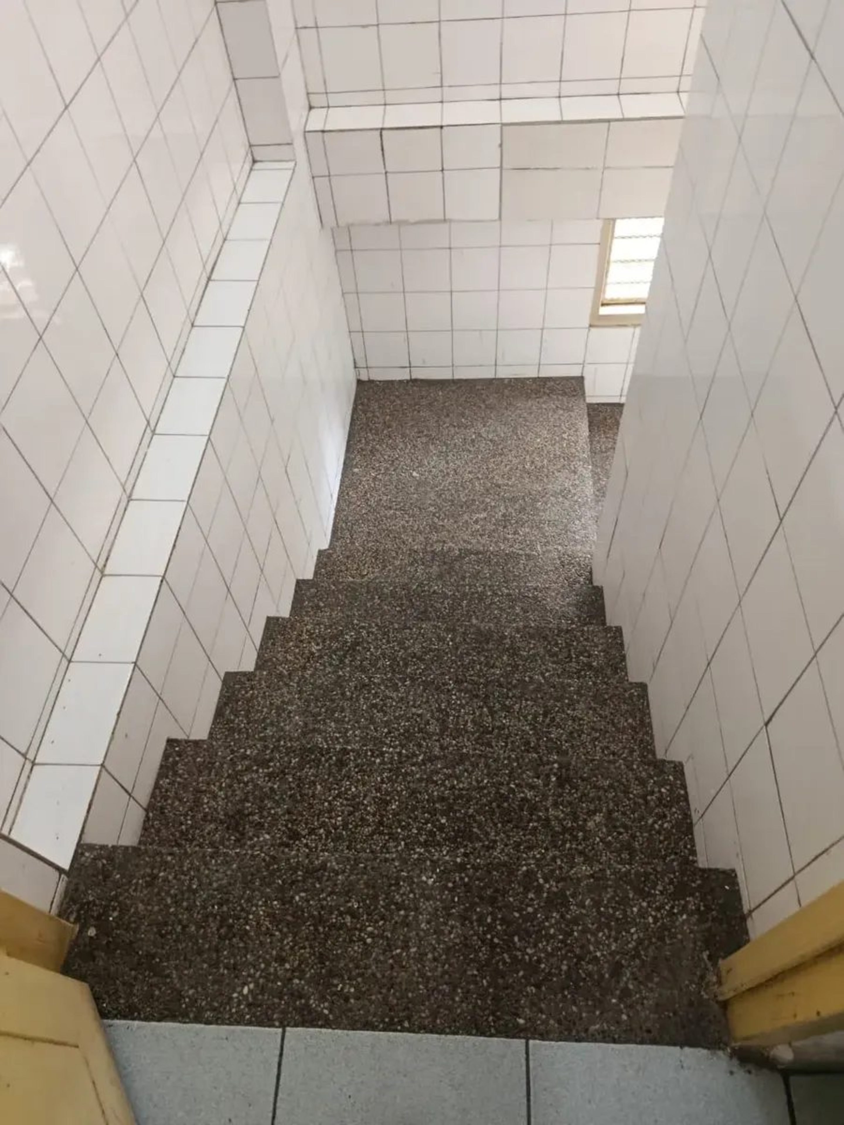 Edificio Comercial e Industrial con Fondo de Comercio Activo (PANADERÍA), Av. Baralt.  Caracas.   (Iv) · $ 700.000 · Thays León  | Asesora Inmobiliaria 8