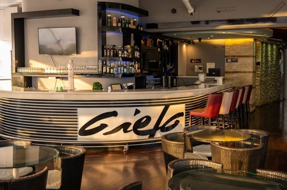 Vendo Exclusivo Restobar en Mérida, Venezuela: Elegancia, Lujo y Confort .100% Operativo. · $ 475.000 · Thays León  | Asesora Inmobiliaria 3