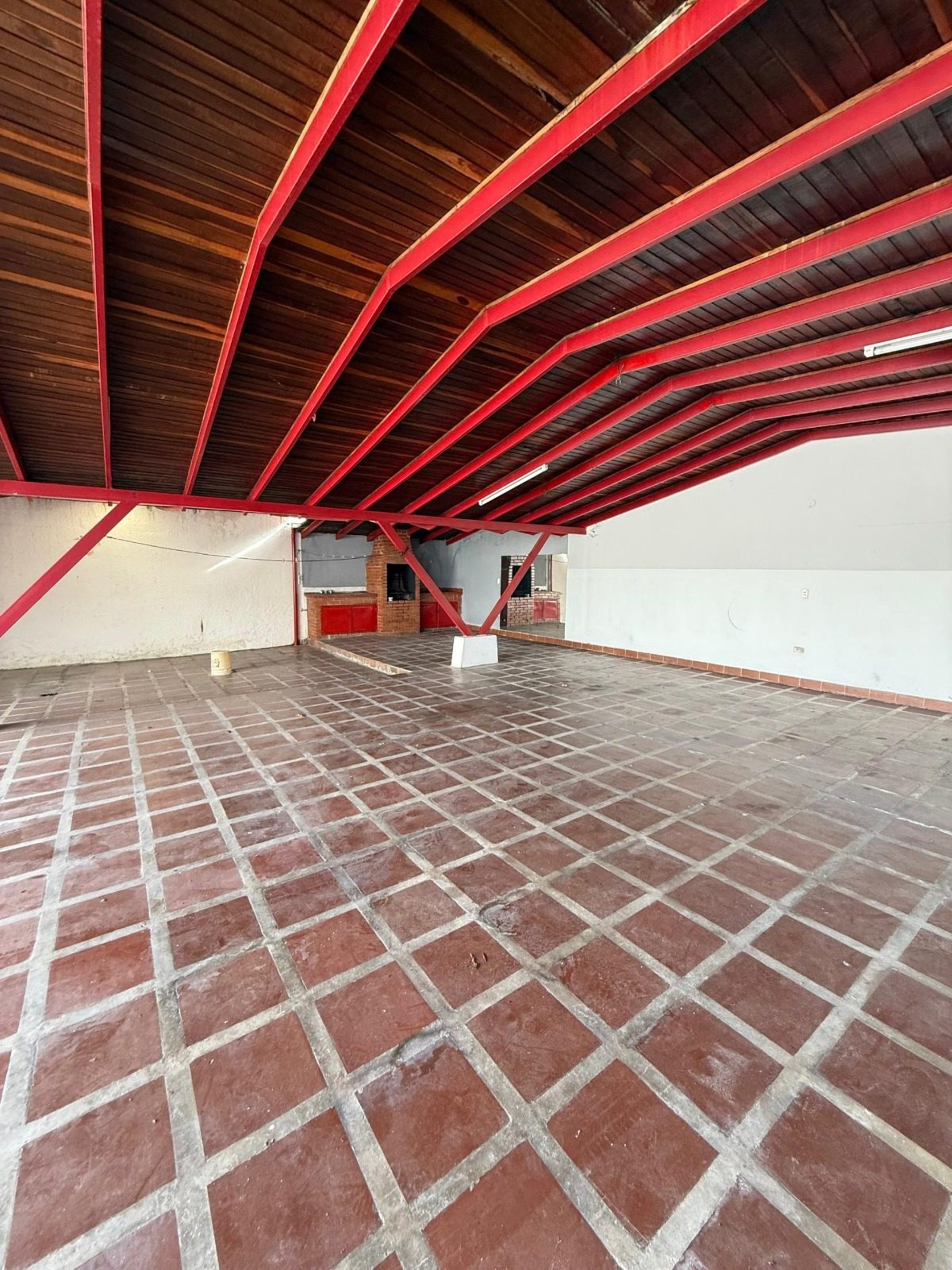 Exclusiva Casa con Gran Potencial Residencial e Inmobiliario en Urb. Santa Ana, Mérida , Venezuela M-6-37 · $ 120.000 · Thays León | Asesora Inmobiliaria 10