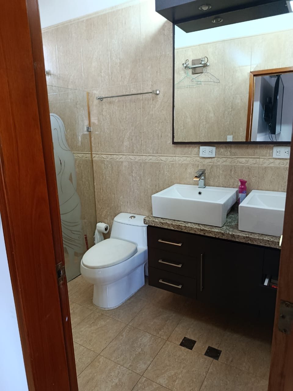Exclusiva Casa Amoblada , Villas de Buenaventura – Guarenas .Venezuela (J) · $ 220.000 · Thays León | Asesora Inmobiliaria 32