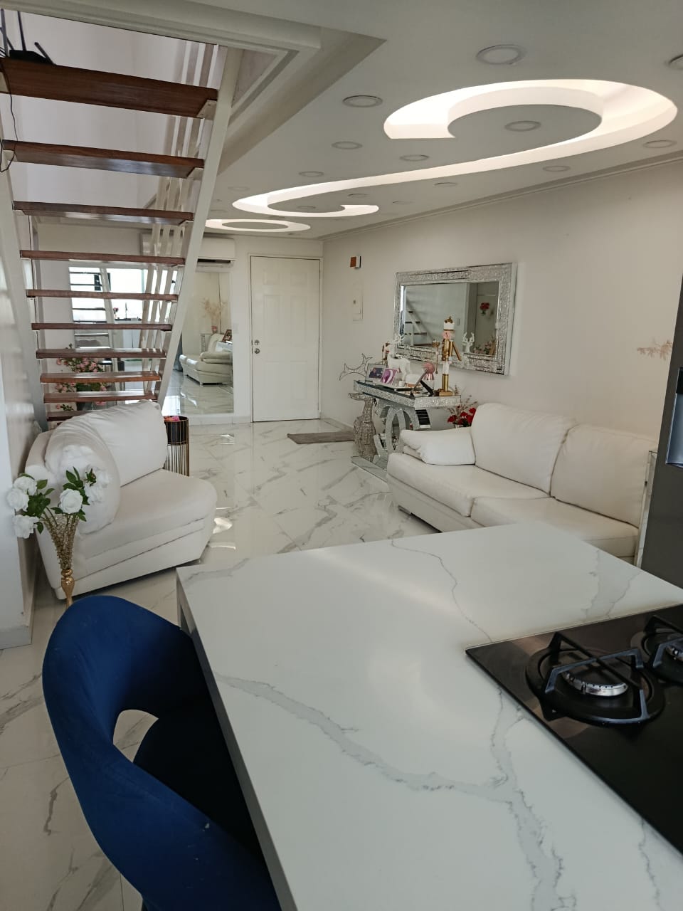 Buenaventura Suites, Penthouse Dúplex  de lujo. Guarenas. Venezuela. · $ 170.000 · Thays León  | Asesora Inmobiliaria 3