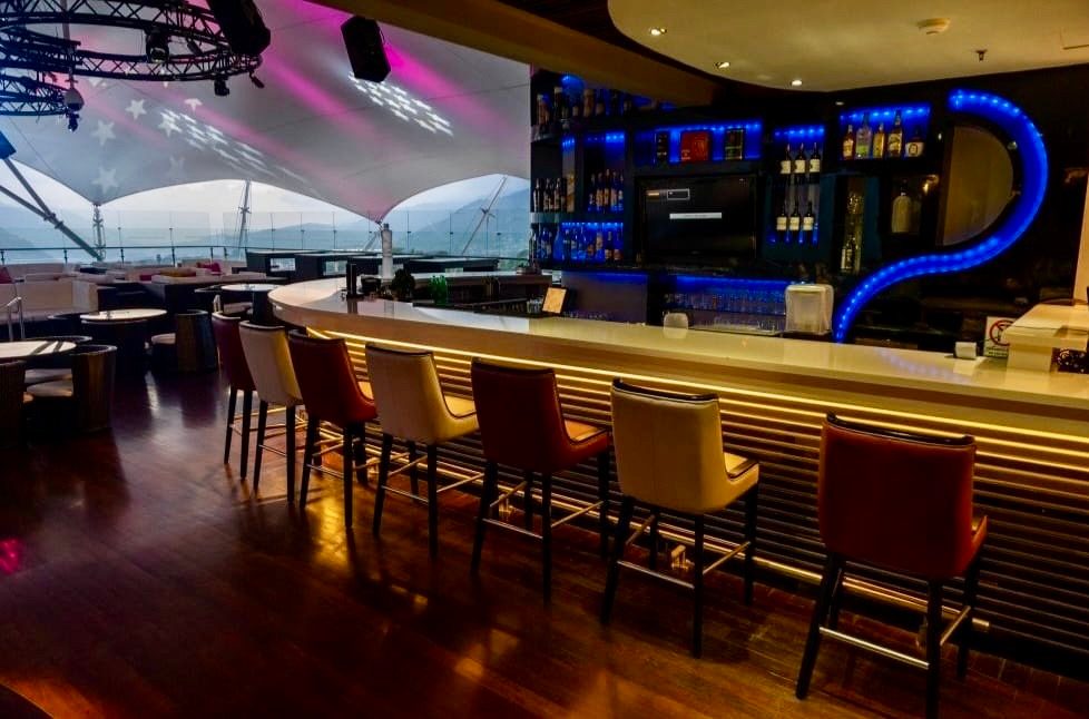 Vendo Exclusivo Restobar en Mérida, Venezuela: Elegancia, Lujo y Confort .100% Operativo. · $ 475.000 · Thays León  | Asesora Inmobiliaria 5