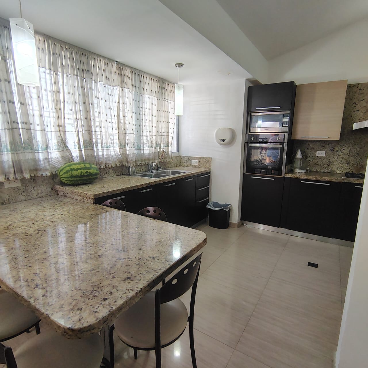Casa .Potencial Único en  Lomas de La Trinidad-  Caracas. Venezuela  (Y) · $ 210.000 · Thays León  | Asesora Inmobiliaria 10