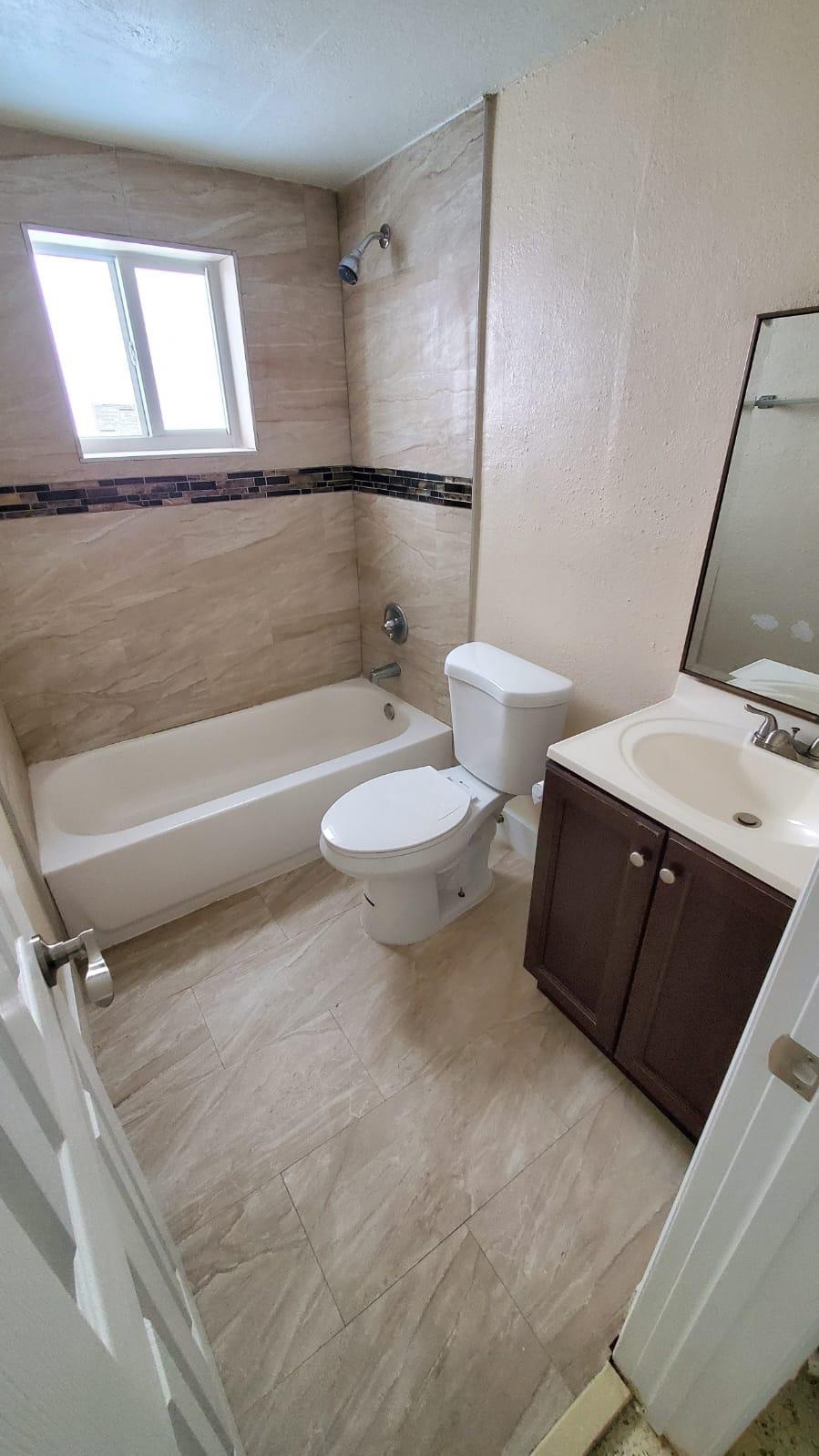 Oportunidad única, Apartamento 2h 1b 1p en La Pequeña Habana · $ 1.975 · Thays León | Asesora Inmobiliaria 12
