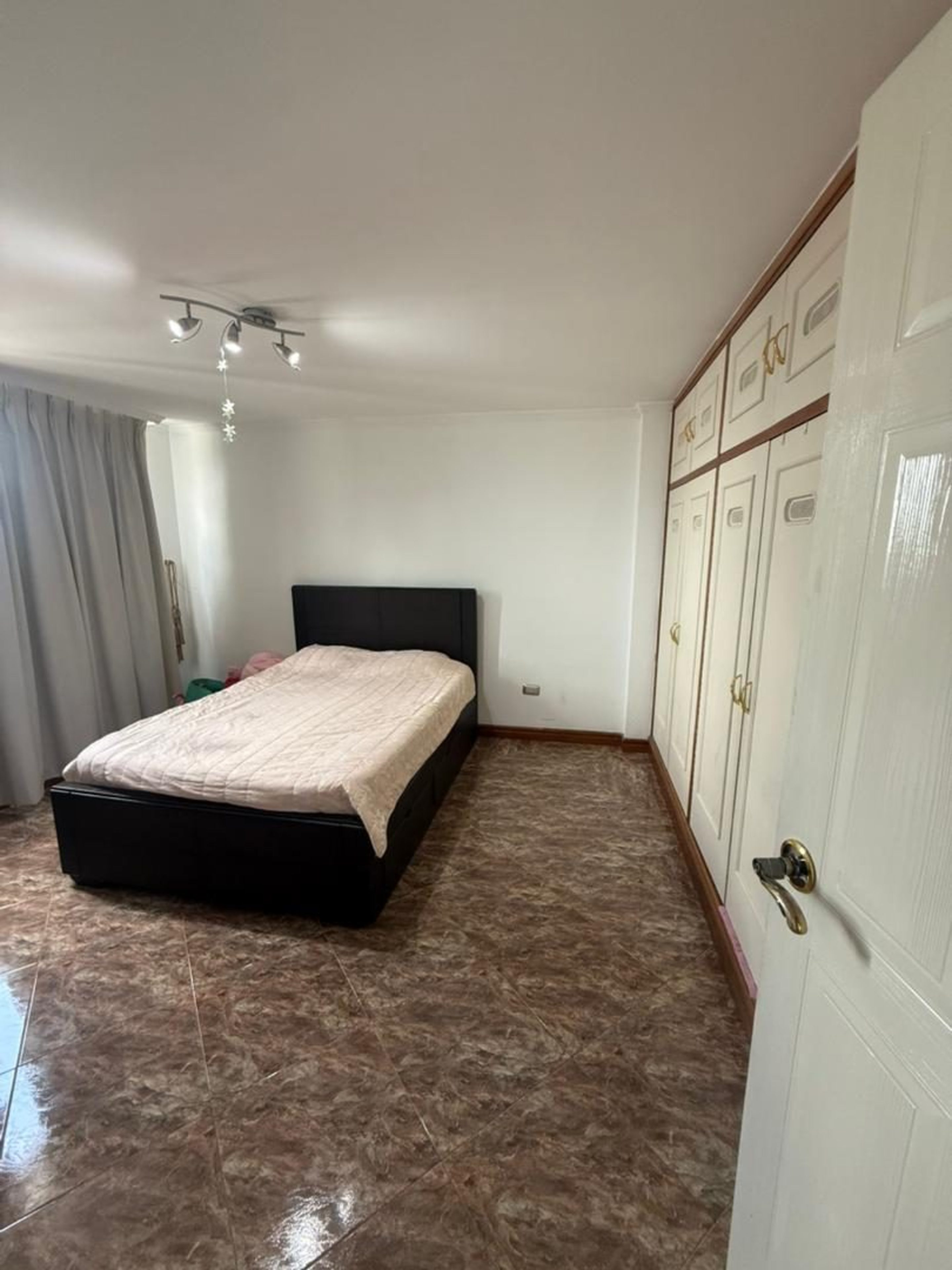 Apartamento. Conjunto Residencial La Florida. Mérida. Venezuela · $ 140.000 · Thays León  | Asesora Inmobiliaria 12