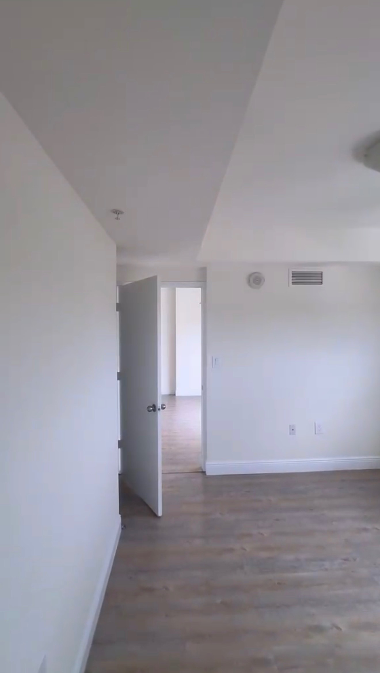 Renta Especial .:$2.100 Apto. 1h, 1.5 b 1p.   Miami. · $ 2.171 · Thays León  | Asesora Inmobiliaria 19