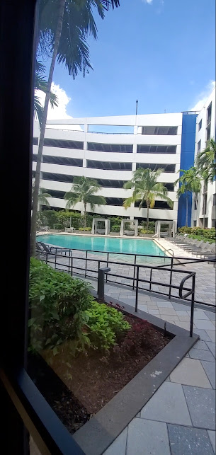 Rento Apartamento Tipo Estudio  con 1 hab, en Doral  $2.058.   33178 · $ 2.058 · Thays León  | Asesora Inmobiliaria 4