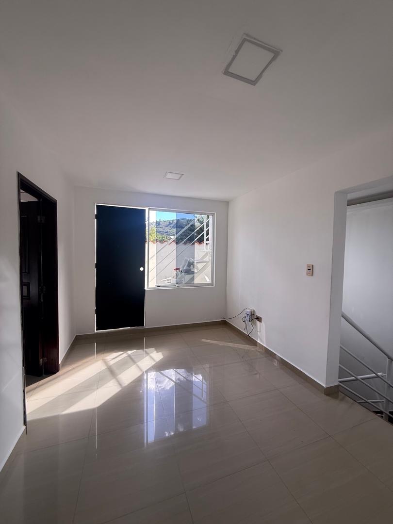 Exclusivo y moderno  Townhouse en La Pedregosa Alta, Mérida. en Mérida, Venezuela - $ 110.000 12