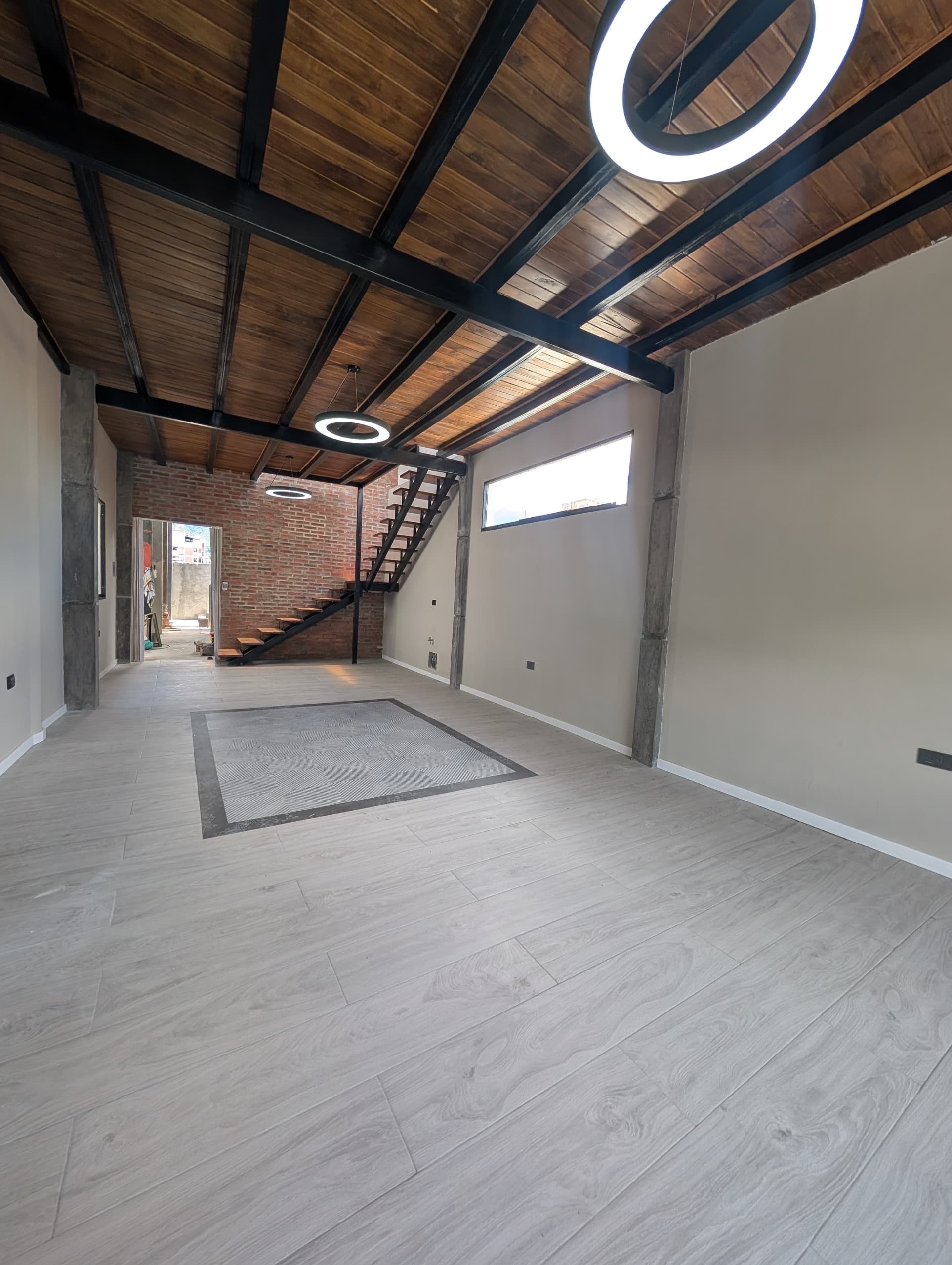 Local Comercial a estrenar en el centro de Mérida.Av. 2 en Mérida, Venezuela - $ 95.000 8