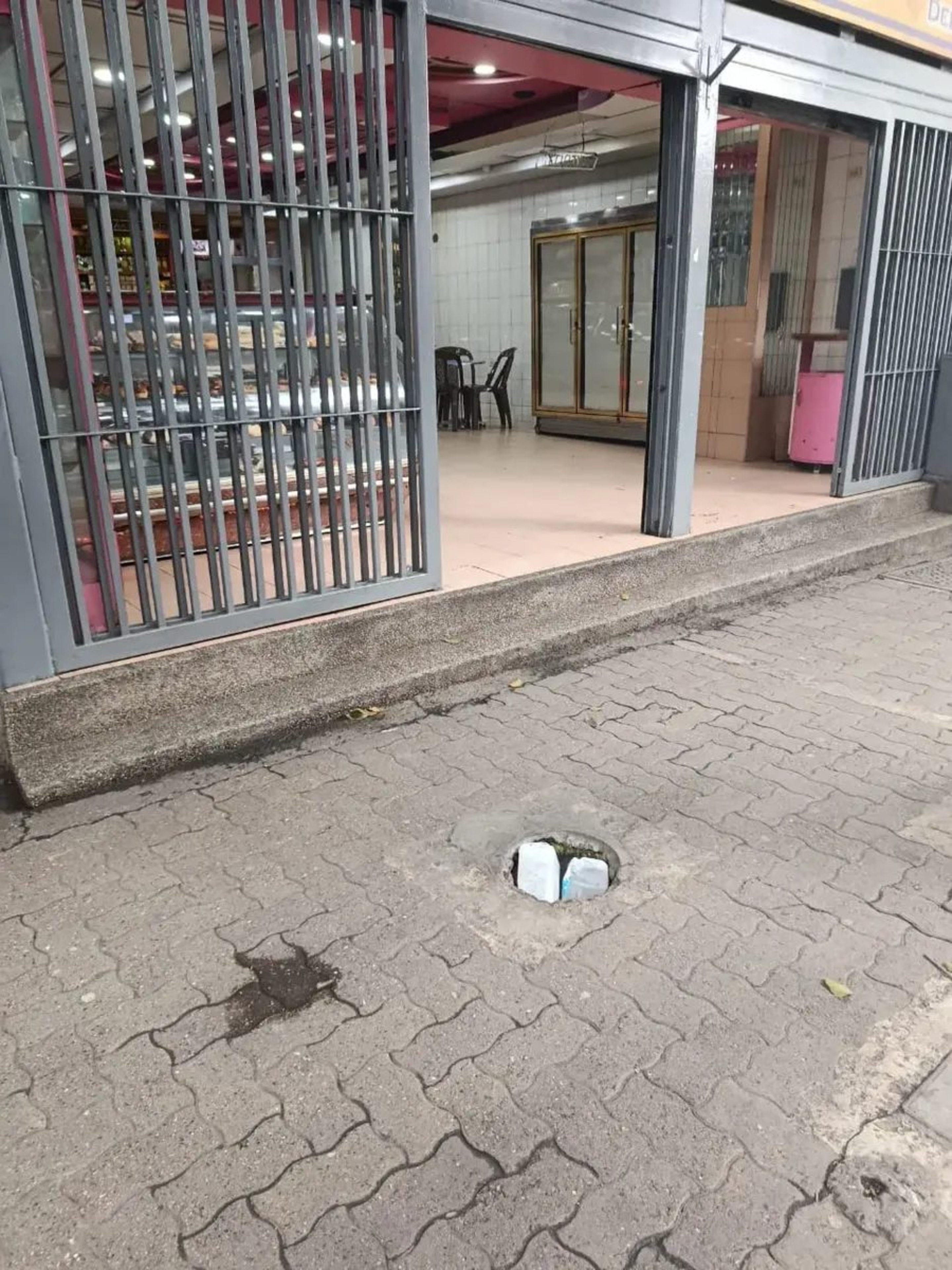 Edificio Comercial e Industrial con Fondo de Comercio Activo (PANADERÍA), Av. Baralt.  Caracas.   (Iv) · $ 700.000 · Thays León  | Asesora Inmobiliaria