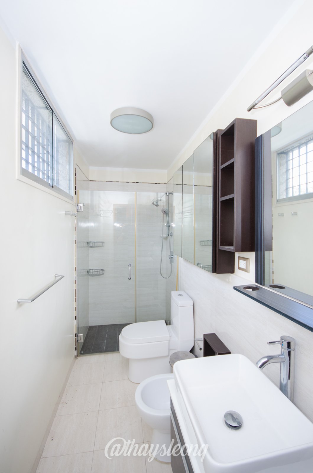 Casa de 4 niveles , con vista al Ávila en Urb. Miranda, Caracas. (Tanque de agua 15mil Ltrs.) · $ 275.000 · Thays León | Asesora Inmobiliaria 39