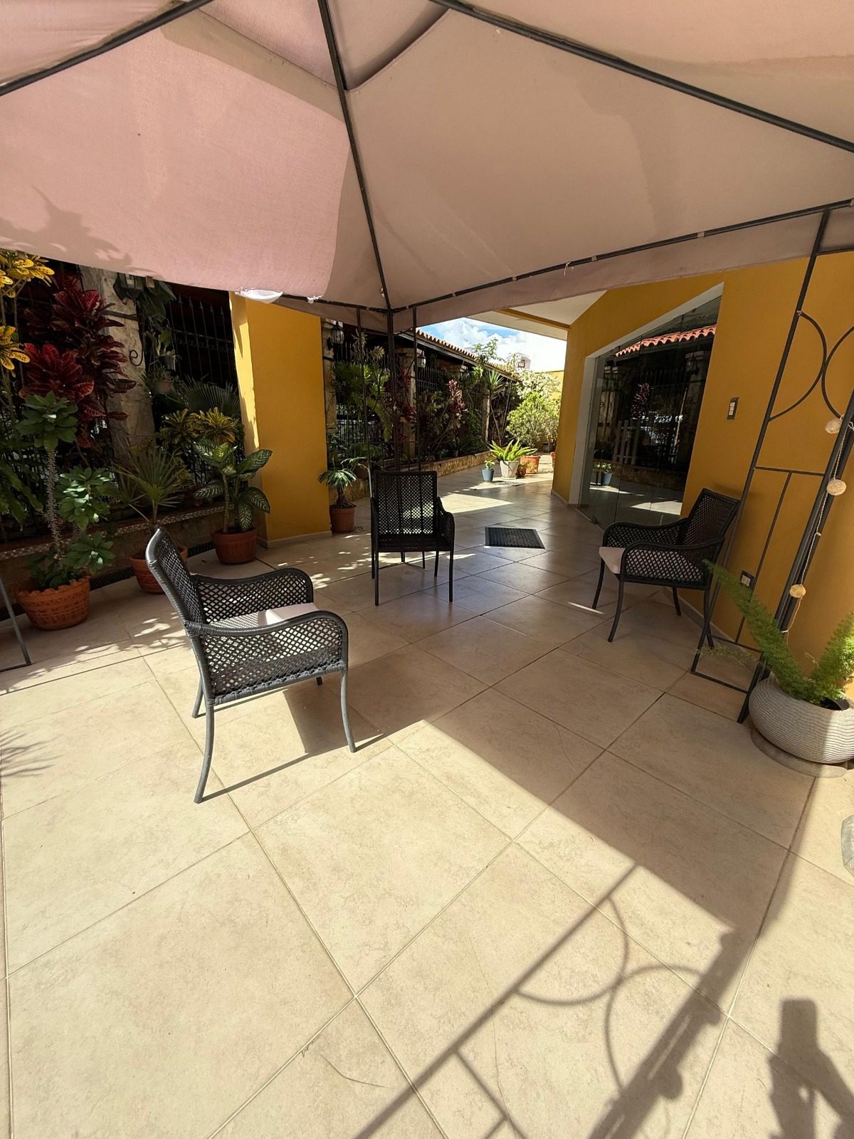 Exclusiva Casa Quinta de Lujo con Cine, Piscina y Gimnasio en Alto Chama, Mérida. Venezuela. M-101 · $ 680.000 · Thays León | Asesora Inmobiliaria 5