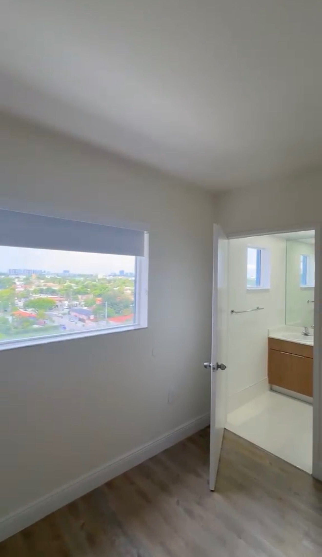 Renta Especial .:$2.100 Apto. 1h, 1.5 b 1p.   Miami. · $ 2.171 · Thays León  | Asesora Inmobiliaria 21