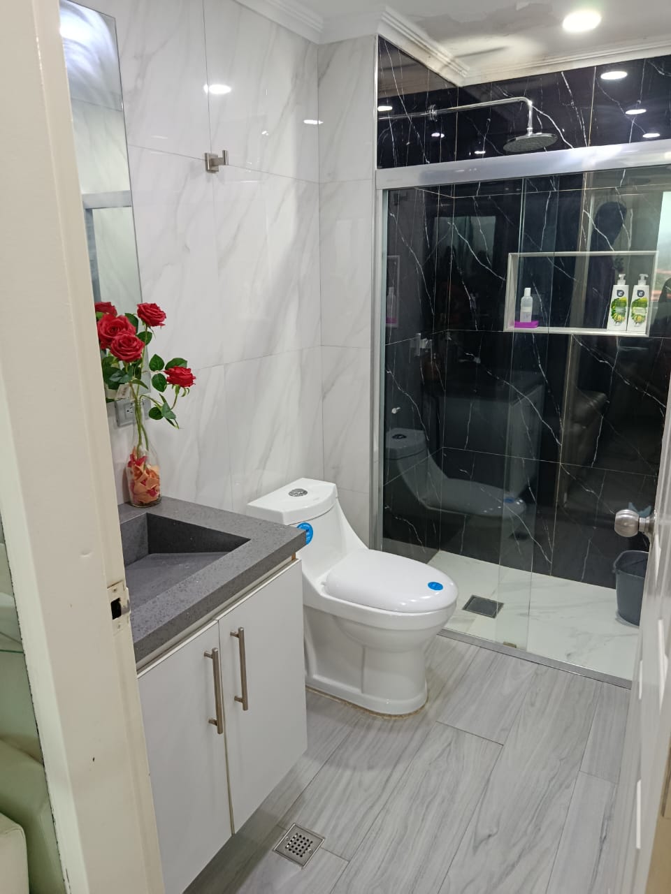 Buenaventura Suites, Penthouse Dúplex  de lujo. Guarenas. Venezuela. · $ 170.000 · Thays León  | Asesora Inmobiliaria 19